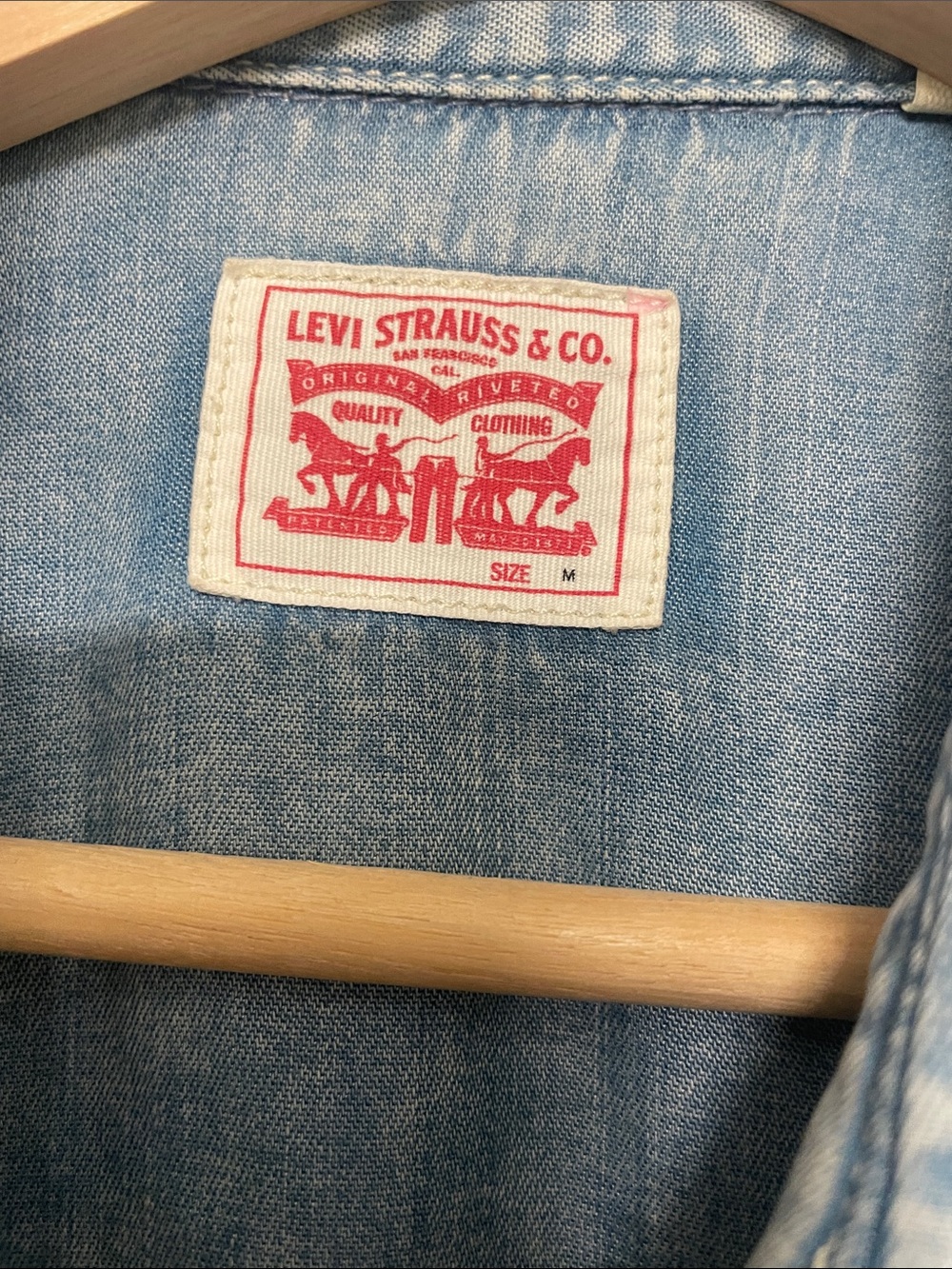 Levi's Light Blue Denim Western Shirt - Picture 2 of 4